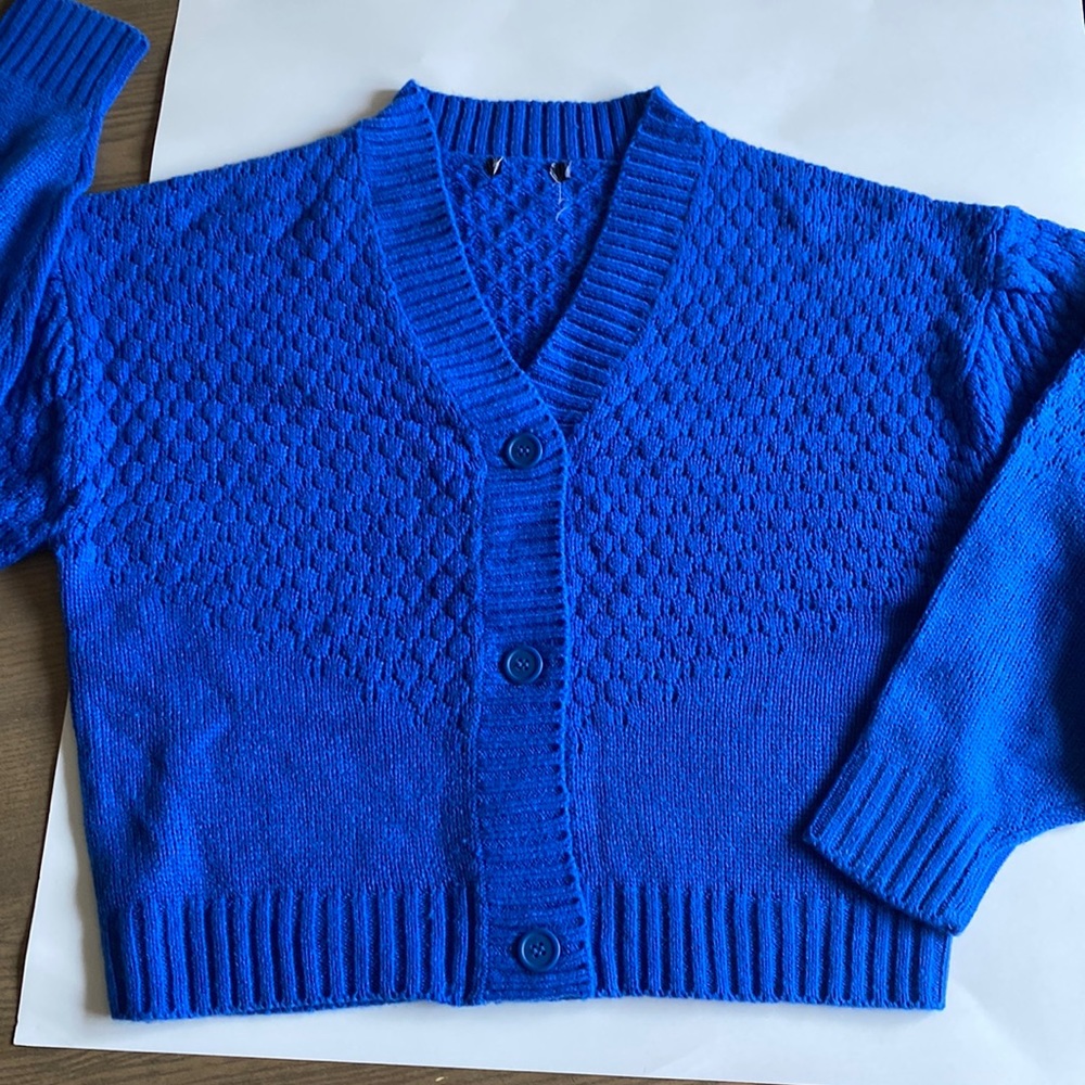 NEW never worn blue cropped button up sweater cardigan top
